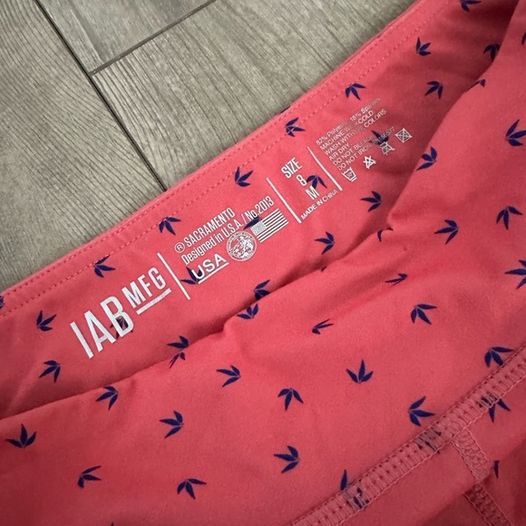 IAB MFG Sacramento Women’s sz 8 Athletic Pull on Booty Shorts - Picture 6 of 15